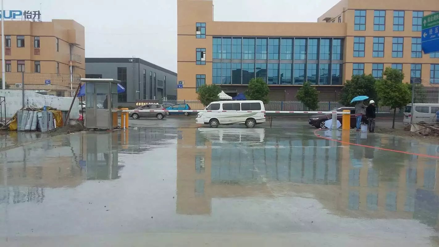 中江县中江县成都市物流公司道闸